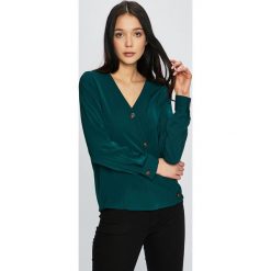 Vero Moda - Bluzka. Zielone bluzki damskie Vero Moda, l, bez wzorów, z materiału, casualowe, bez kołnierzyka, bez ramiączek. W wyprzedaży za 59.90 zł.
