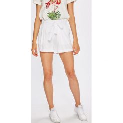 Tally Weijl - Szorty. Szorty damskie marki TALLY WEIJL. W wyprzedaży za 39.90 zł.