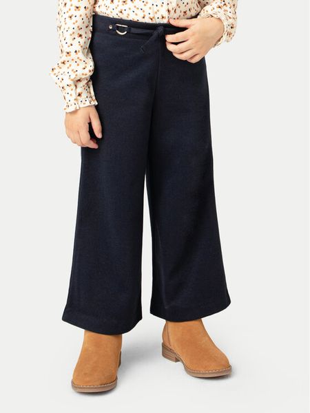 Mayoral Spodnie materiałowe 4549 Granatowy Relaxed Fit. Niebieskie spodnie materiałowe dla dziewczynek Mayoral, bez wzorów, z materiału. Za 119.99 zł.