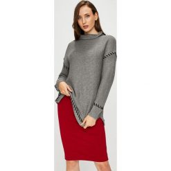 Silvian Heach - Sweter. Szare swetry damskie Silvian Heach, z dzianiny, z włoskim kołnierzykiem. W wyprzedaży za 349.90 zł.