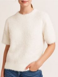 Miękka bluzka z krótkim rękawem i okrągłym dekoltem - biały. Białe bluzki damskie Sinsay, l, bez wzorów, bez kołnierzyka, bez ramiączek. Za 45.99 zł.