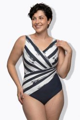 Damski Kostium kąpielowy paski miękkie miseczki drapowanie. Niebieskie kostiumy jednoczęściowe damskie Ulla Popken, plus size, bez wzorów, z elastanu, plus size, do pływania. Za 223.99 zł.