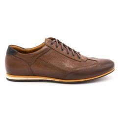 Kampol Buty męskie skórzane casual 64/C1 brązowe. Brązowe półbuty na co dzień męskie ze skóry, casualowe, z okrągłym noskiem, bez zapięcia. Za 392.97 zł.