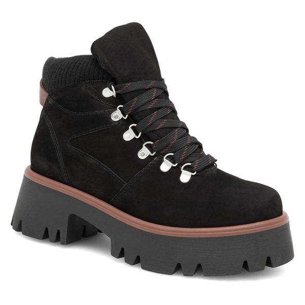 Trzewiki Lasocki. Czarne botki damskie Lasocki, bez obcasa, na płaskiej podeszwie, bez zapięcia. Za 329.99 zł.