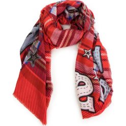 Szal GUESS - AW7956 POL03 PLB. Szaliki i chusty damskie marki Guess. W wyprzedaży za 149.00 zł.