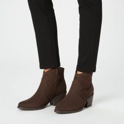 Botki damskie S.Barski, cholewka materiałowa ażurowa niski obcas lekka forma, brązowe, HY61-8009. Brązowe kozaki damskie S.BARSKI, z materiału, bez obcasa, na obcasie. Za 179.00 zł.