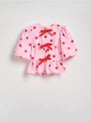 Bluzka z ozdobnym wiązaniem - różowy. Czerwone bluzki damskie Reserved, l, bez wzorów, z bawełny, bez kołnierzyka, bez ramiączek. Za 149.99 zł.