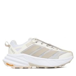 Trekkingi adidas. Białe obuwie sportowe damskie Adidas, trekkingowe, gore-tex. Za 649.99 zł.