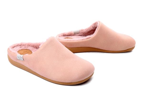 Toni Pons MOSUL-BD pink, klapki damskie. Czerwone klapki damskie Toni Pons, bez wzorów, bez obcasa. Za 149.90 zł.