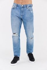 CALVIN KLEIN Błękitne męskie jeansy Dad Jean. Niebieskie jeansy męskie Calvin Klein, eleganckie. W wyprzedaży za 429.99 zł.