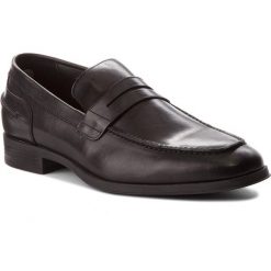 Półbuty GEOX - U Pericle E U620RE 00043 C9997 Black. Półbuty na co dzień męskie marki Geox. W wyprzedaży za 279.00 zł.