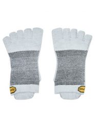 Vibram Fivefingers Skarpety krótkie Atlethic No-Show S21N02 Szary. Szare skarpety damskie Vibram Fivefingers, bez wzorów, z materiału. Za 49.99 zł.
