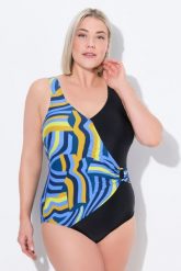 Damski Strój kąpielowy w kopertowym stylu miękkie miseczki ozdobne kółeczko. Niebieskie kostiumy jednoczęściowe damskie Ulla Popken, plus size, bez wzorów, z elastanu, plus size, do pływania. Za 233.99 zł.