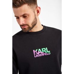 BLUZA KARL LAGERFELD. Czarne bluzy męskie KARL LAGERFELD, m, bez wzorów, z tkaniny, bez kaptura. Za 649.00 zł.