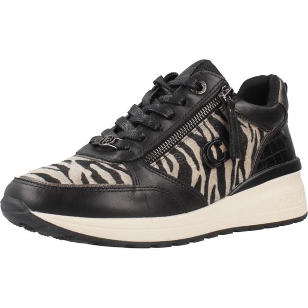 Buty CARMELA 162653C Czarny. Czarne obuwie sportowe damskie Carmela, trekkingowe. Za 324.70 zł.