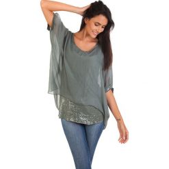 Koszulka w kolorze khaki. T-shirty damskie 100% Soie, klasyczne, z okrągłym kołnierzem. W wyprzedaży za 130.95 zł.