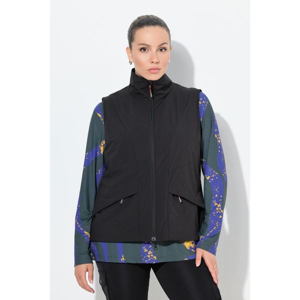 Damskie Pikowana kamizelka funkcyjna wodoodporna odblaski stójka. Czarne kurtki sportowe damskie Ulla Popken, plus size, bez wzorów, z materiału, bez kaptura, trekkingowe. Za 349.99 zł.