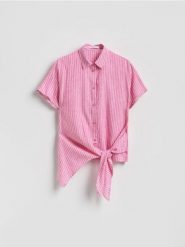 Koszula z lnem - fuksja. Czerwone koszule damskie Reserved, l, bez wzorów, z wiskozy, bez kołnierzyka, bez ramiączek. Za 109.99 zł.