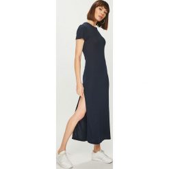 Tommy Hilfiger - Sukienka. Szare sukienki damskie Tommy Hilfiger, z dzianiny, casualowe, z okrągłym kołnierzem, z krótkim rękawem. Za 299.90 zł.