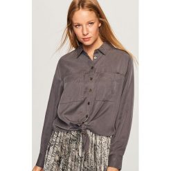 Koszula z lyocellu - Szary. Koszule damskie marki Reserved. W wyprzedaży za 39.99 zł.