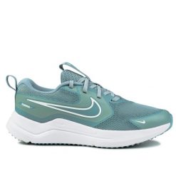 Buty damskie sportowe treningowe do biegania Nike COSMIC RUNNER. Białe obuwie sportowe damskie Nike, bez wzorów, z jeansu, do biegania. Za 199.00 zł.