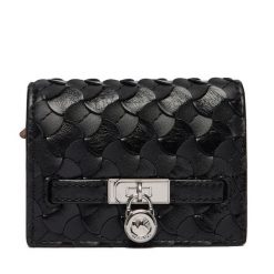 Portfel MICHAEL Michael Kors. Czarne portfele damskie MICHAEL Michael Kors, bez wzorów. Za 549.99 zł.