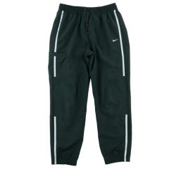 Nike PRO Spodnie dresowe męskie. Czarne spodnie sportowe męskie Nike, l, bez wzorów, z dresówki, do biegania. Za 149.06 zł.