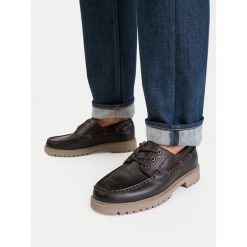 Półbuty Guess Jeans. Brązowe półbuty na co dzień męskie Guess Jeans, z jeansu, bez zapięcia. Za 399.99 zł.