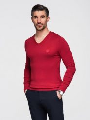 Męski elegancki sweter V-neck BASIC z wiskozą – czerwony V20 - Rozmiar: XL. Czerwone swetry przez głowę męskie Ombre Clothing, m, bez wzorów, z dzianiny, bez kołnierzyka. W wyprzedaży za 69.99 zł.