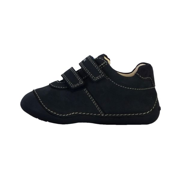 Buty dziecięce Geox Tutim. Niebieskie buty sportowe chłopięce Geox, bez wzorów, bez zapięcia. Za 179.99 zł.