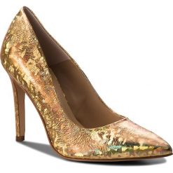 Szpilki SOLO FEMME - 34201-A7-G39/000-04-00 Złoty. Żółte szpilki damskie Solo Femme, z materiału. W wyprzedaży za 189.00 zł.