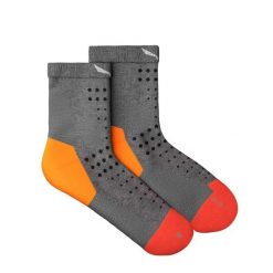 Krótkie skarpety damskie Salewa Pedroc. Szare skarpety damskie Salewa, bez wzorów, z dzianiny. Za 154.00 zł.