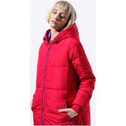Confront Kurtka Zimowa Silvia Red Jkt , czerwony, rozmiar XS. Czerwone kurtki damskie Confront, na zimę, s, z aplikacjami, z materiału, bez kaptura. W wyprzedaży za 199.99 zł.
