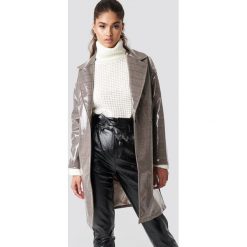 NA-KD Trend Płaszcz w kratkę PU - Beige,Multicolor. Płaszcze damskie marki NA-KD Trend. W wyprzedaży za 161.98 zł.