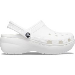 Klapki Crocs Model Classic Platform Clog W Kolor Biały. Białe klapki damskie Crocs, bez wzorów, z gumy, bez obcasa. Za 277.00 zł.