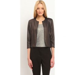 ŻAKIET DAMSKI KLASYCZNY. Brązowe żakiety damskie TOP SECRET, bez wzorów, z jeansu, eleganckie. W wyprzedaży za 39.99 zł.