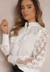 Biała Koszula Meridtila. Białe bluzki damskie Renee, m, z aplikacjami, z koronki, eleganckie, bez kołnierzyka, bez ramiączek. Za 99.99 zł.