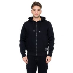 Bluza Herren Winter-Kapuzens mit Reißverschluss, Leone 1947 New Era. Czarne bluzy męskie LEONE 1947 APPAREL, bez wzorów, bez kaptura, na fitness i siłownię. W wyprzedaży za 176.82 zł.