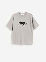 T-shirt oversize z nadrukiem - beżowy. Brązowe t-shirty męskie Reserved, l, bez wzorów, z bawełny, bez kołnierzyka. Za 79.99 zł.