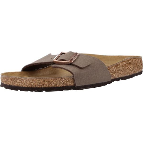 Klapki damskie Birkenstock 040093. Brązowe klapki damskie Birkenstock, bez wzorów, z materiału, klasyczne, bez obcasa. Za 380.66 zł.