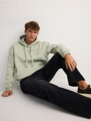 Gładka bluza z kapturem - jasnozielony. Zielone bluzy męskie Reserved, l, bez wzorów, z bawełny, z kapturem. Za 149.99 zł.