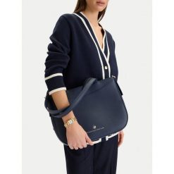 Torebka Beverly Hills Polo Club. Niebieskie torebki do ręki damskie Beverly Hills Polo Club, bez wzorów, klasyczne, bez dodatków. Za 219.99 zł.