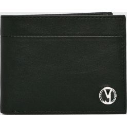 Versace Jeans - Portfel skórzany. Czarne portfele męskie Versace Jeans, z jeansu. W wyprzedaży za 299.90 zł.
