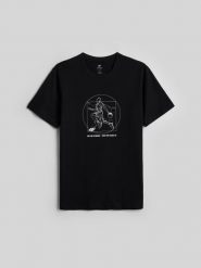 4F T-shirt regular z nadrukiem męski - czarny S. Czarne koszulki sportowe męskie 4f, m, bez wzorów, z bawełny, bez kołnierzyka, bez ramiączek, trekkingowe. Za 69.99 zł.