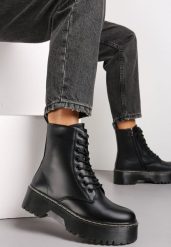 Czarne Sznurowane Botki Workery na Grubej Podeszwie Glacea. Czarne botki damskie Renee, bez obcasa, na płaskiej podeszwie, bez zapięcia. Za 189.99 zł.