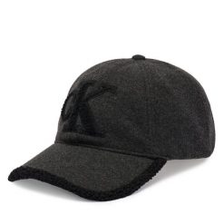 Czapka z daszkiem Calvin Klein. Czarne czapki i kapelusze damskie Calvin Klein, bez wzorów. Za 209.99 zł.