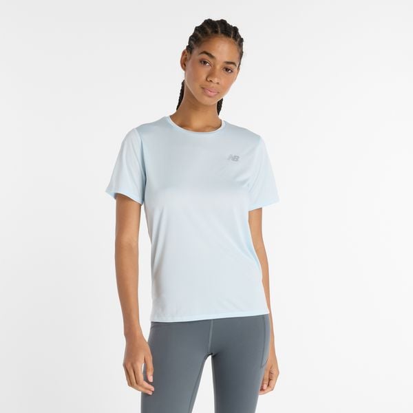 Koszulka damska New Balance WT41222FRL – niebieska. Niebieskie koszulki sportowe damskie New Balance, m, bez wzorów, z materiału, bez kołnierzyka, bez ramiączek, na fitness i siłownię. Za 149.99 zł.