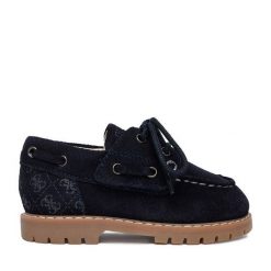 Półbuty Guess. Niebieskie półbuty chłopięce Guess, z aplikacjami, bez zapięcia. Za 169.99 zł.