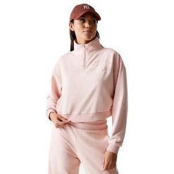 New Era Damska Bluza Mlb Tonal Crop Qrtr Zip Neyyan Prs Damskie. Czerwone bluzy damskie New Era, l, bez wzorów, z bawełny, bez kaptura. Za 329.99 zł.