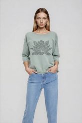 Bluza z bawełny oliwkowa. Zielone bluzy damskie MOODO, bez wzorów, z bawełny, bez kaptura. Za 99.99 zł.